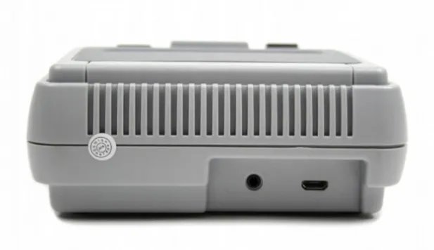 Игровая ретро приставка с двумя проводными джойстиками 8 бит 620 игр HLV GAME 620 SUPER Gray