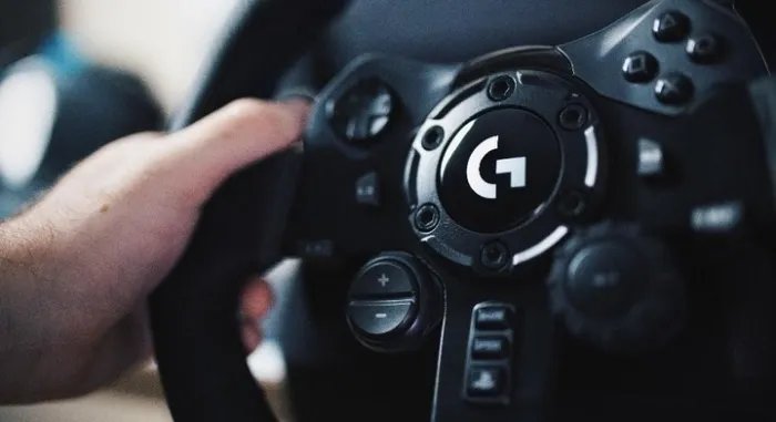 Проводной руль Logitech G923 Racing Wheel and Pedals for PS4 and PC (941-000149)