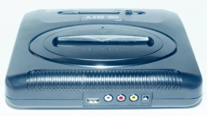 Игровая приставка Сега Retro HD2.4 (HDMI, беспроводные джойстики, поддержка картриджей Sega Mega Drive 2)