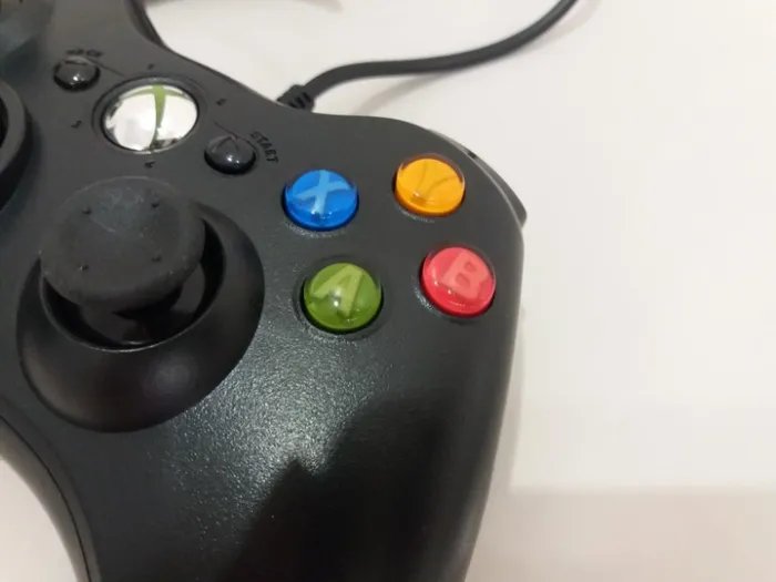 Джойстик геймпад XPRO игровой для хВох 360 и ПК проводной черний