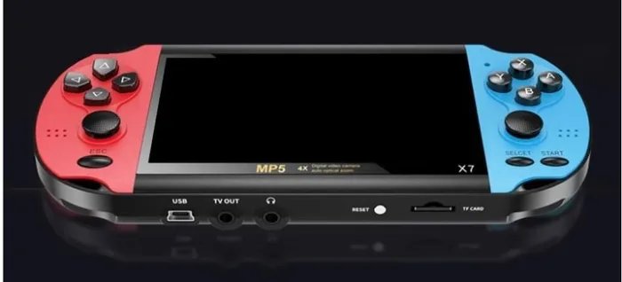 Игровая приставка (портативная консоль) с установленными 1000 игр 8gb XPRO PSP 7