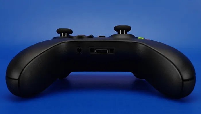 Геймпад Microsoft Xbox Series X | S Wireless Controller Carbon Black (XOA-0005, QAT-00001, QAT-00002)
