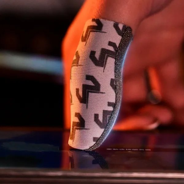 Напальчники ігрові MEMO FS02 для гри на телефоні в Standoff 2, PUBG Mobile, Call of Duty, Free Fire 2 шт