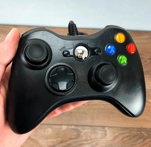 Джойстик проводной для Xbox 360 и ПК проводной манипулятор USB геймпад для хбокс 360 Черный